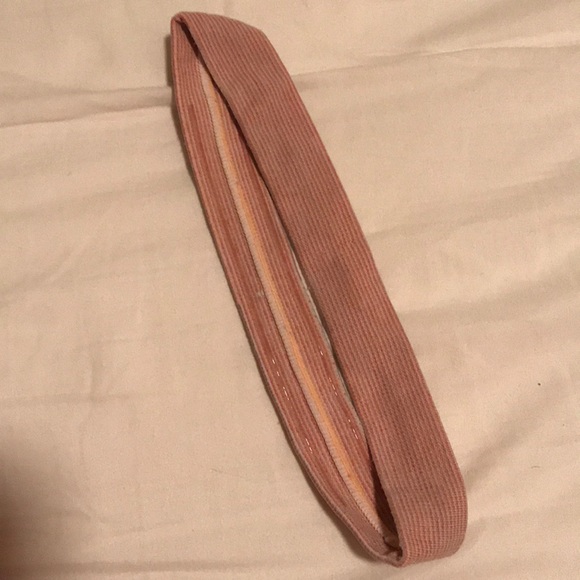 Lululemon headband - Picture 2 of 3